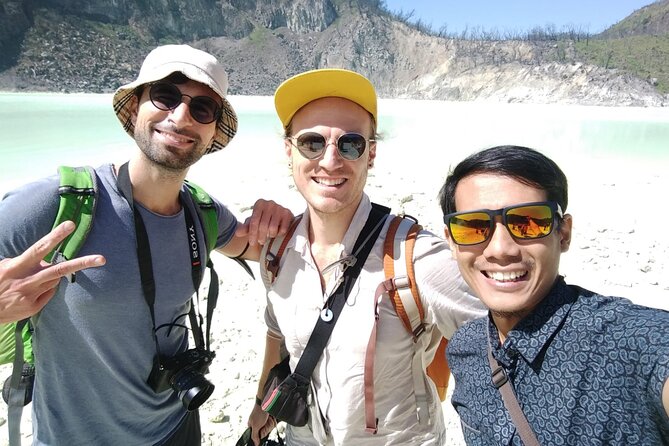 Bandung Tour All In, White Crater, Volcano Mountain, Hot Spring - White Crater: 45 minutes beside blue sulfur water