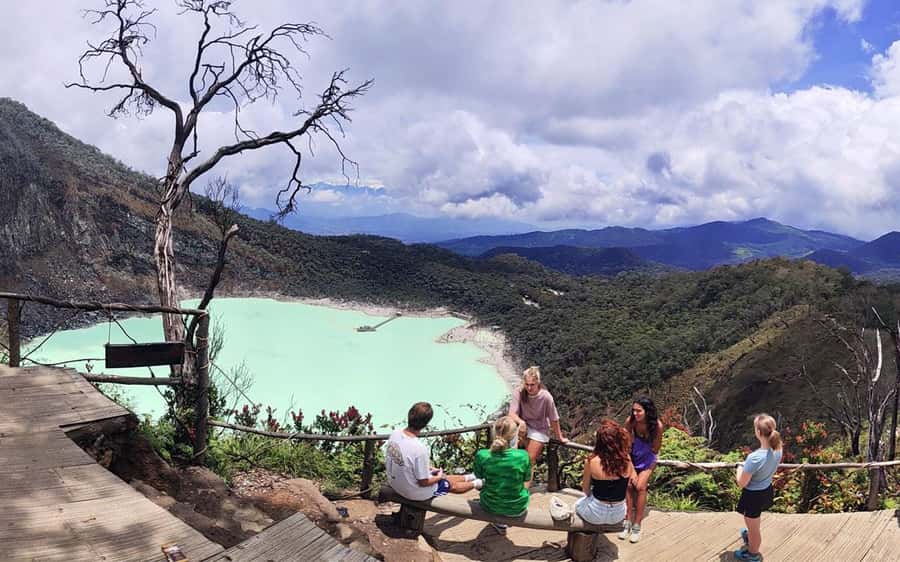 Bandung: White Crater, Scenic Tea Plantations & Hot Spring - FAQ