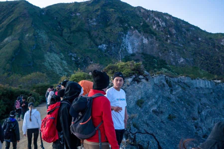 Banyuwangi/Bali: Ijen Crater Blue Fire & Sunrise Guided Tour - The five-hour guided visit to Ijen