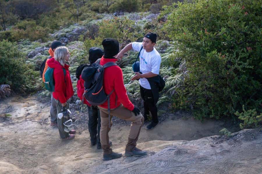 Banyuwangi/Bali: Ijen Crater Blue Fire & Sunrise Guided Tour - Sunrise from the crater rim