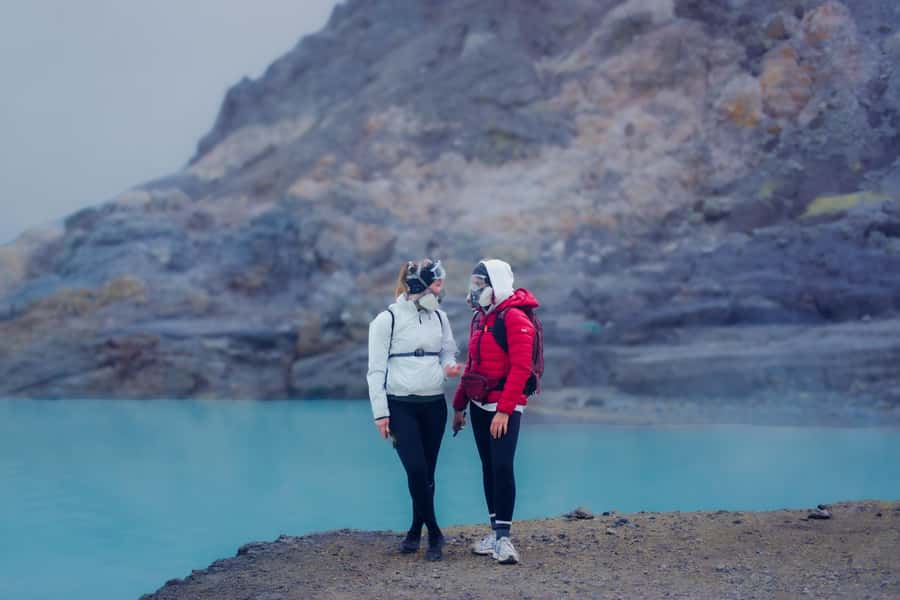Banyuwangi: Ijen Crater Bluefire and Sunrise Guided Trek - Practical preparation for the night