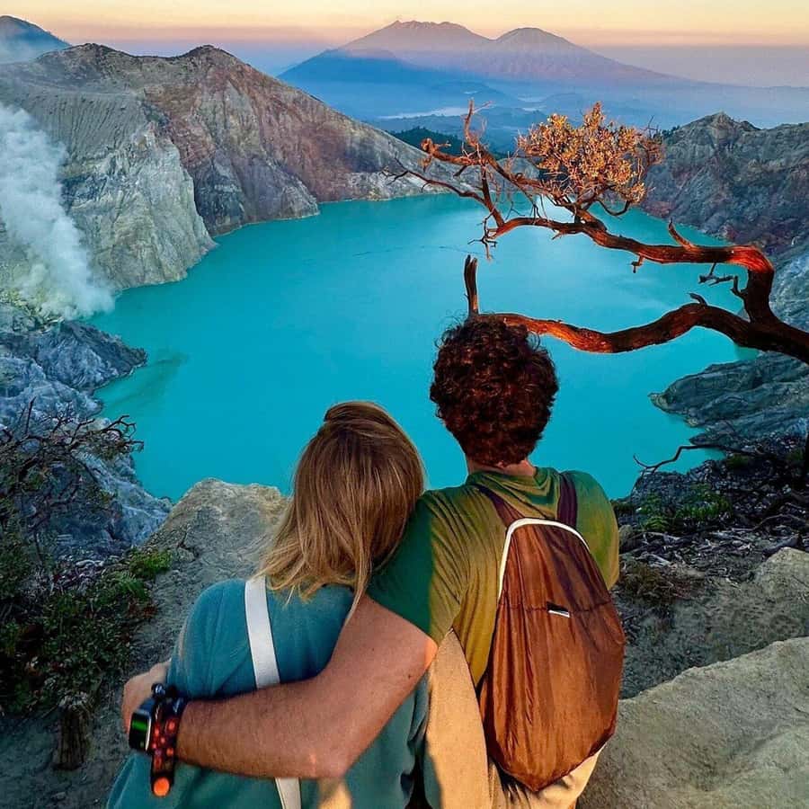 Banyuwangi : Mt Ijen Hike, Blue Fire & Panoramic Lake Guided - Why Mount Ijen is worth a sleepless night