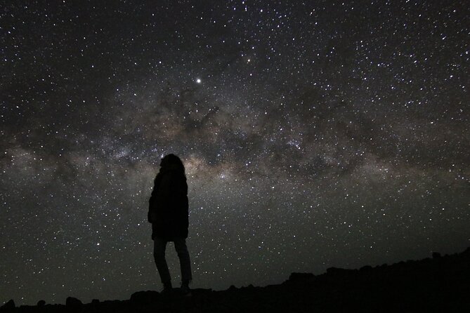 Big Island GOAT Experience: Mauna Kea Summit, Sunset & Stars - Stargazing with a laser pointer and telescope
