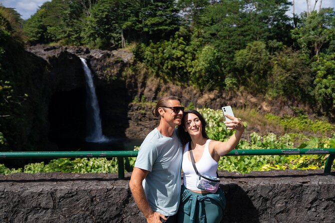 Big Island Highlights: Coffee, Volcano, Black Sands & Waterfall - Punaluʻu Bake Shop and a sweet midmorning stop