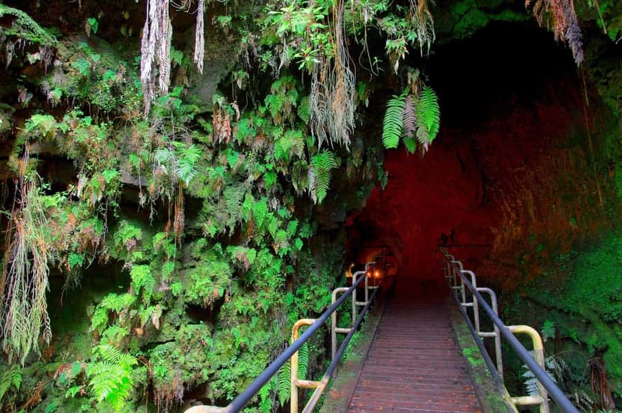 Big Island: Volcano, Black Sand Beach, Waterfall, with Lunch - From Rainbow Falls to the volcanic south