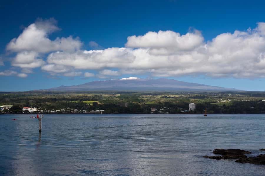 Big Island: Volcano, Black Sand Beach, Waterfall, with Lunch - The guides make the difference