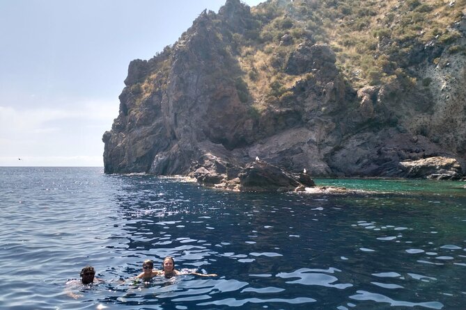 Boat Tour from Lipari between Volcanoes and Uncontaminated Landscapes 4/6 pax - Key points to know before you book