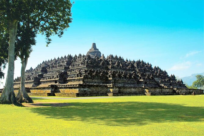 Borobudur Sunrise, Mt. Merapi & Prambanan Day Tour with Entry Fee - What the $85 price is really buying