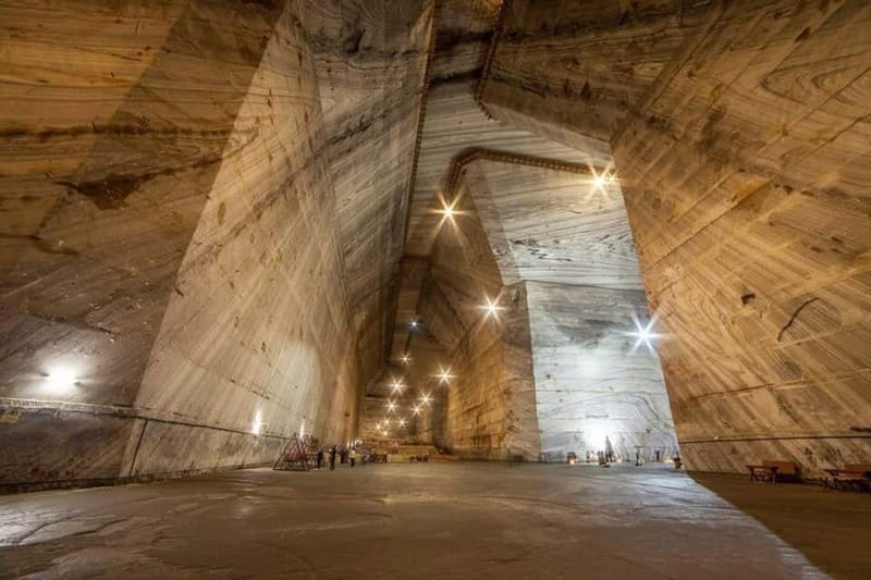 Bucharest: Muddy Volcanoes Slanic Salt Mine - Private Tour - Reading the strange science of Berca’s mud cones