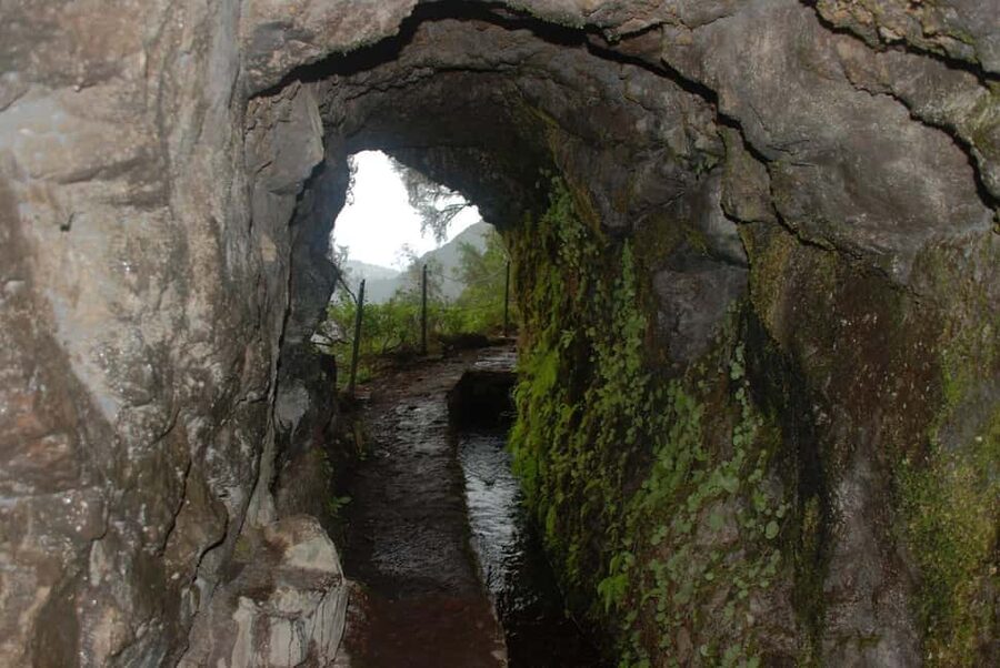 Caldeirão Verde: Levada Caldeirao Verde Hiking Transfer - Four tunnels make this more than a casual stroll