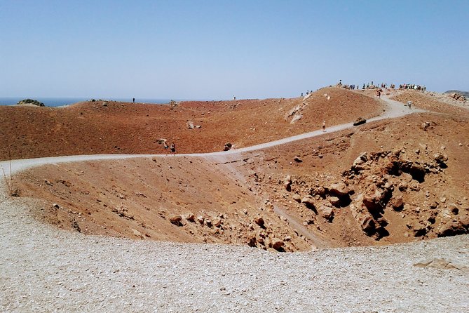 Caldera Private Cruise & Volcano Hike - Should you book it?