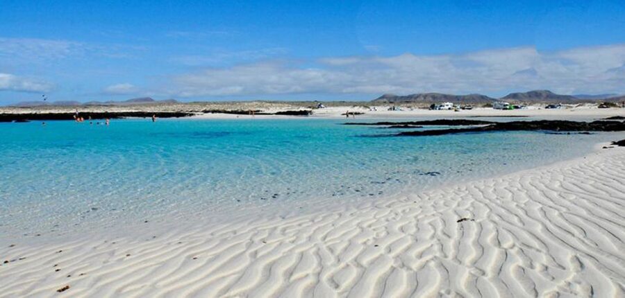 Caleta de Fuste/Corralejo: Guided E-Bike Tour & Crater Hike - An hour at El Cotillo lagoon