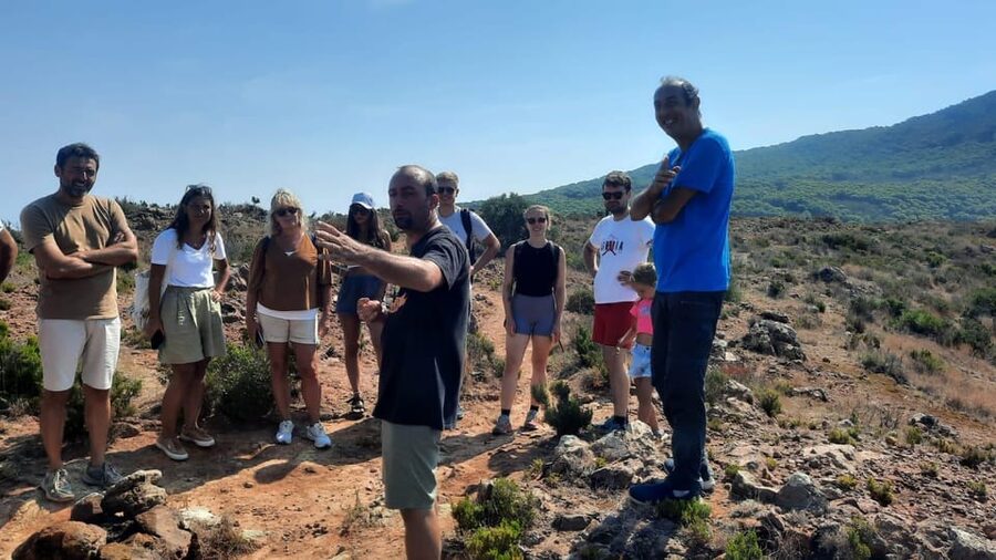 calice in cratere - What happens at the crater