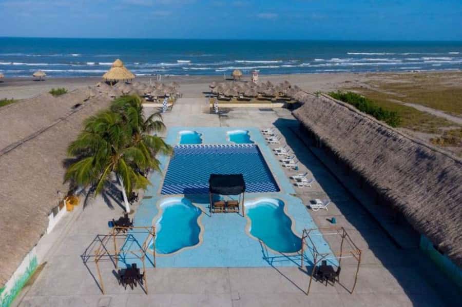 Cartagena: Mud Volcano Tour with Lunch, Pool, and Beach - What to pack and what to leave behind