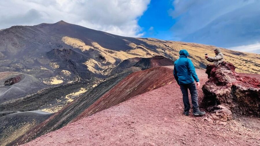Catania: Etna Morning Excursion with Tasting and Pickup - What the guides add to the morning