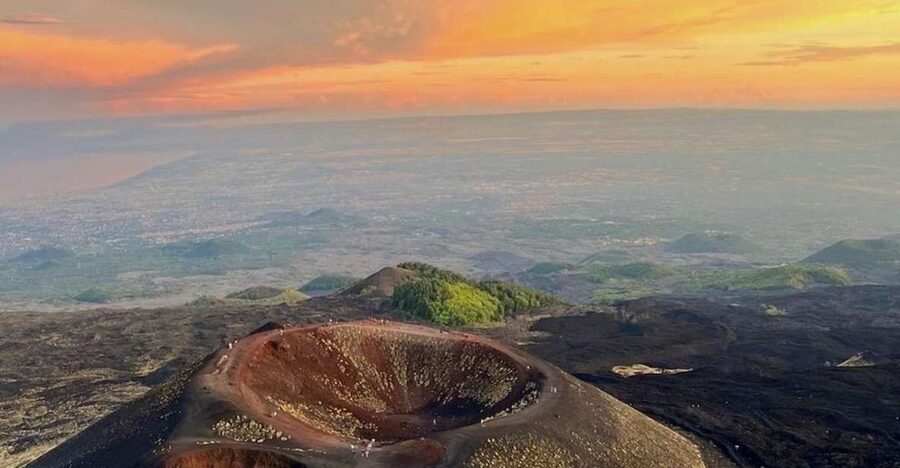 Catania: Etna Sunset Tour with Pickup and Drop-off - Zafferana Etnea: honey, wine, and olive oil