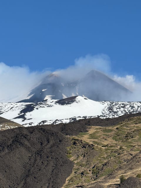 Catania: Morning Jeep Tour of Mount Etna and Lava Flow Caves - Hornitos and the marks left by eruptions