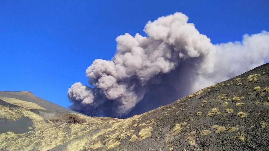 Catania: Mount Etna Volcano and Alcantara Park Tour - Starting the day with Catania pickup