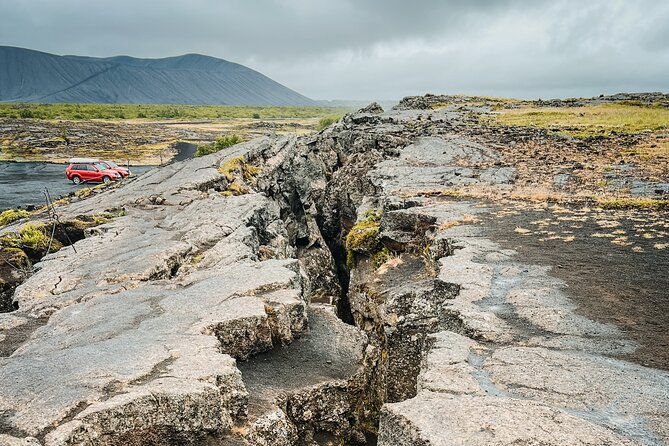 Cruise Tour Godafoss and Myvatn Lake and Baths Small Group - Grjótagjá Cave and the split between continents