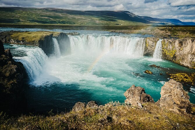Cruise Tour Godafoss and Myvatn Lake and Baths Small Group - Mývatn Nature Baths: the right way to end the day