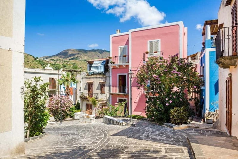 Da Tropea: Day Trip with Vulcano Lipari Stromboli - Should you book it?