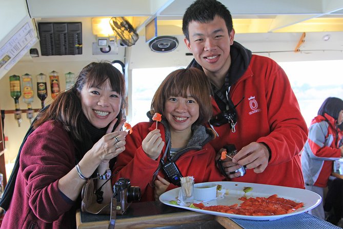 Daily Scenic Maori Rock Carving Cruise Taupo - Commentary that adds meaning to the scenery