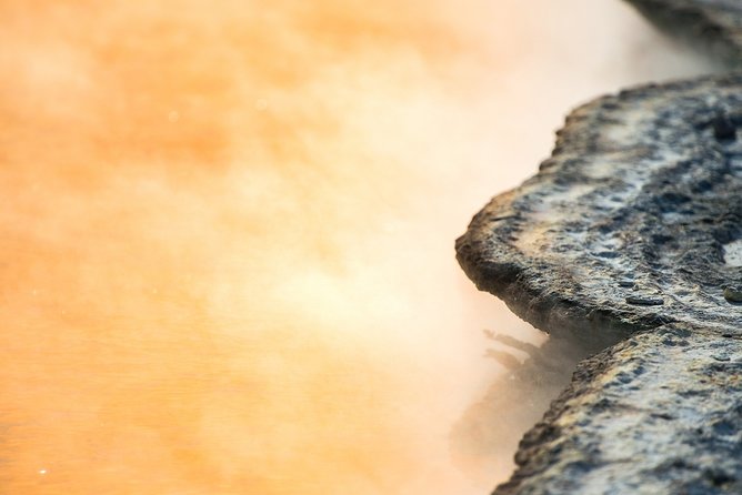 Devil's Bath Experience - Private Tour to Wai-O-Tapu & Lake Taupo - Bombay Hills and Tirau’s playful roadside sights