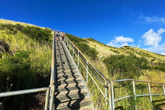 Diamond Head Hiking and Oahu Island Experience feat. North Shore - Ending with Dole Whip at Dole Plantation