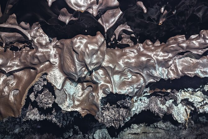 Discovery of the lava tubes 2004 of Piton de la Fournaise - What to wear and bring to Sainte-Rose