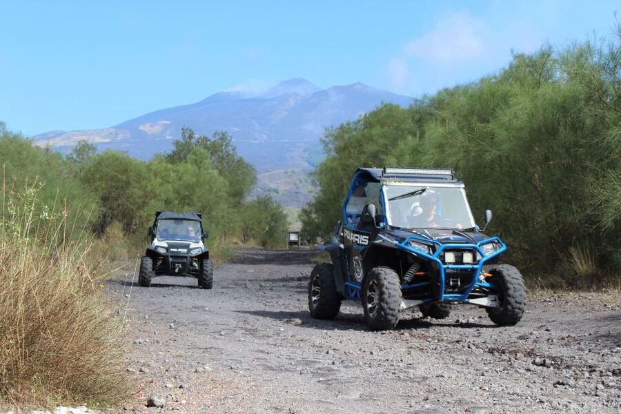 Etna Buggy 4x4 Tour - Walking around the Silvestri Craters