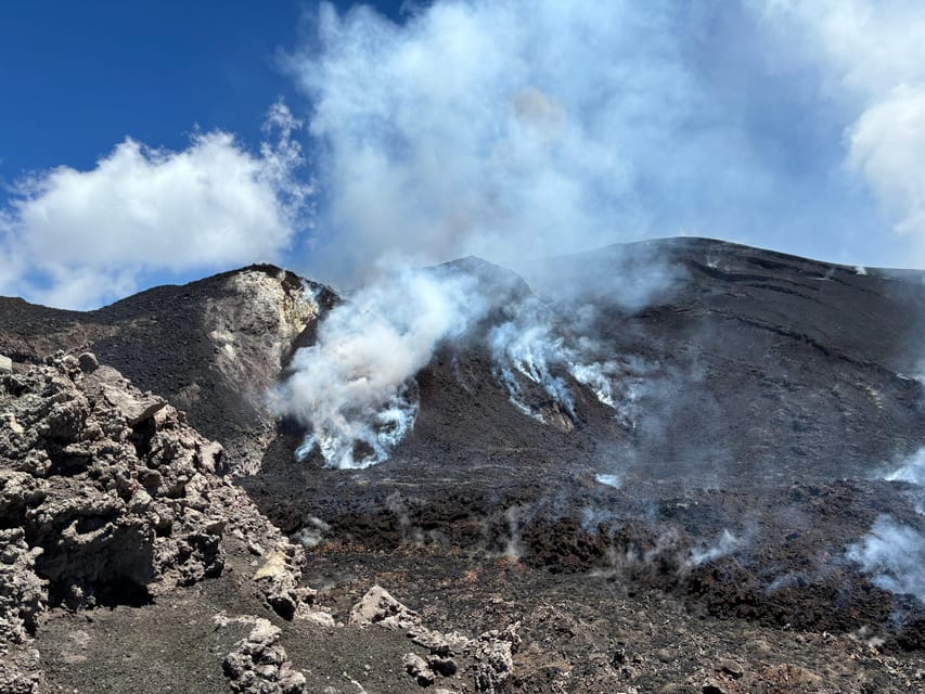 Etna excursion to 3000 mt. with cable-car and jeep 4x4 - From La Baita 3L Ski-Lab to Etna’s high slopes