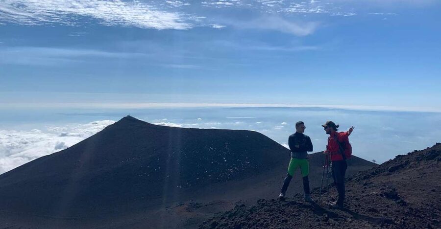 Etna: hiking to a stunning viewpoint over Valle del Bove - Reaching the Belvedere Valle del Bove