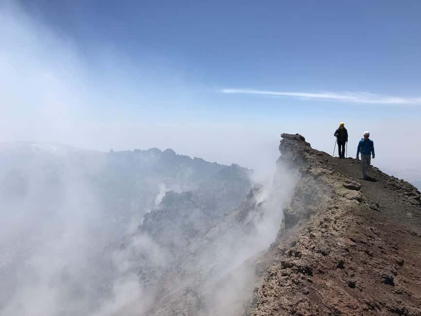 Etna: Trekking to the summit craters at 3340 meters - Barbagallo Craters and the 2002 to 2003 eruption zone