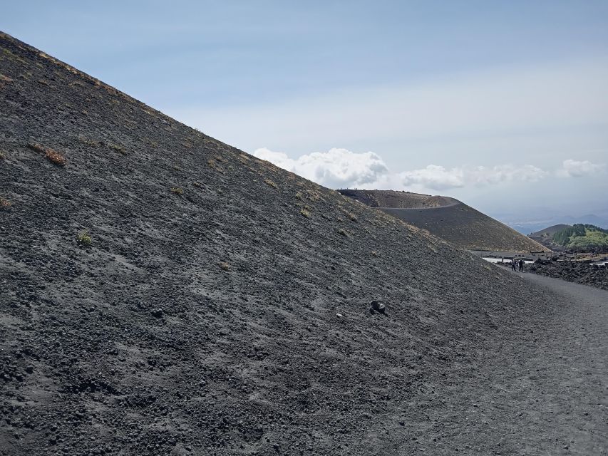 Etna walking tour, visit of a lava tunnel, Arancino tasting - Who should book this Etna tour?