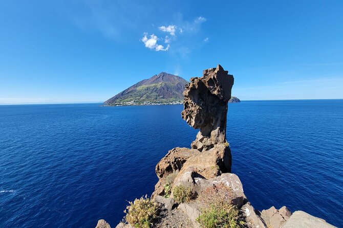 Exclusive tour of Stromboli island, Boat tour with Pasqualo - Ginostra and the quiet side of Stromboli