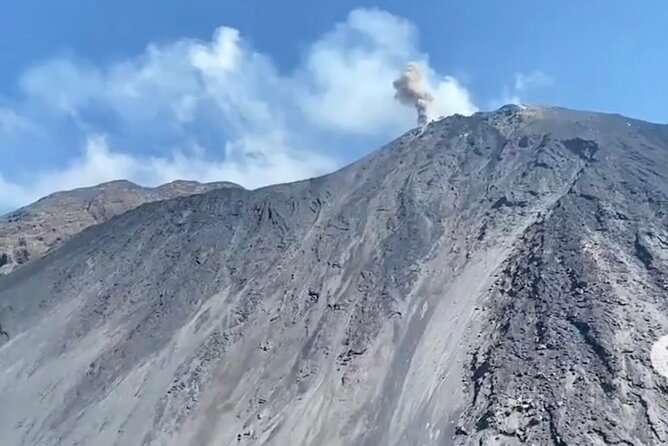 Exclusive tour of Stromboli island, Boat tour with Pasqualo - Strombolicchio and the final swim
