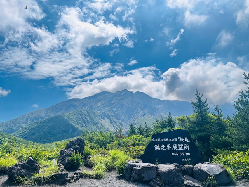 Experience about the blessings of the earth in Sakurajima. - The 30-minute ferry ride across Kagoshima Bay