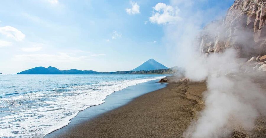 Experience the blessings of volcanoes in Kagoshima, Kyushu - Why Ibusuki’s volcanic sand bath is the main event