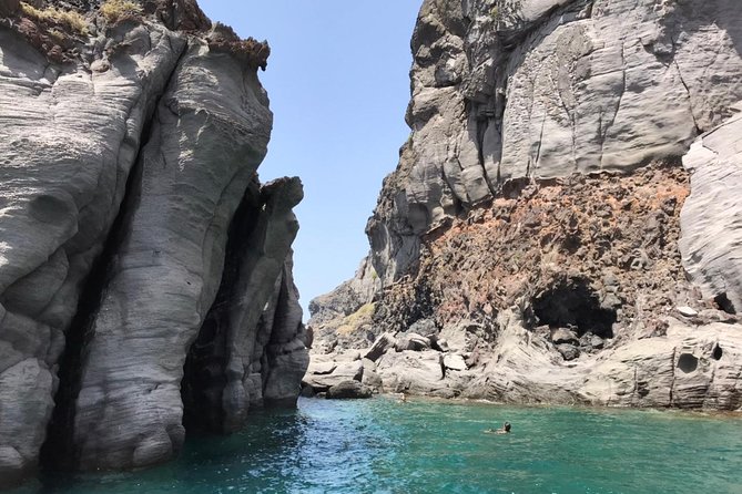 Explore Santorini’s volcano with Alex Private Boat Rental - Leaving Fira Old Port without the cable-car headache