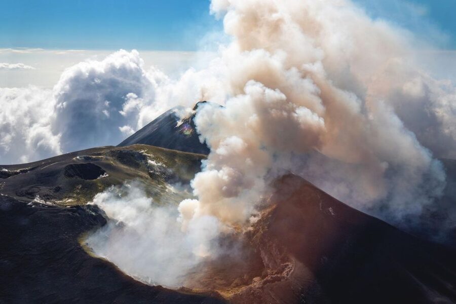 Fiumefreddo: Group Flight Helicopter Tour over Etna - Zafferana Etnea and the 1992 lava flows