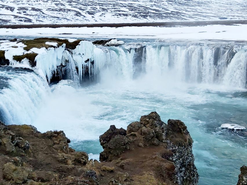 From Akureyri: Godafoss and Lake Myvatn - Grjótagjá, a cave between tectonic plates