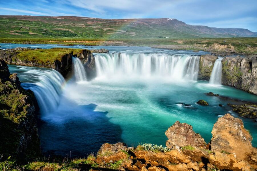 From Akureyri: Myvatn Lake, Craters, & Waterfall Tour - What guides add to the experience