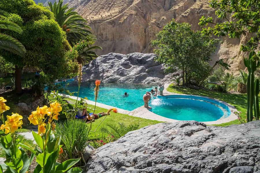 From Arequipa: 2-Day Colca Canyon Trekking Tour - The six-hour descent from Cabanaconde