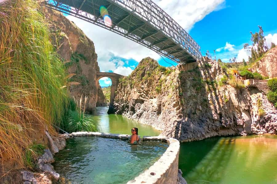 From Arequipa Trek : 2-Days of Hiking in the Colca Canyon - What to pack for heat, darkness, and basic lodging