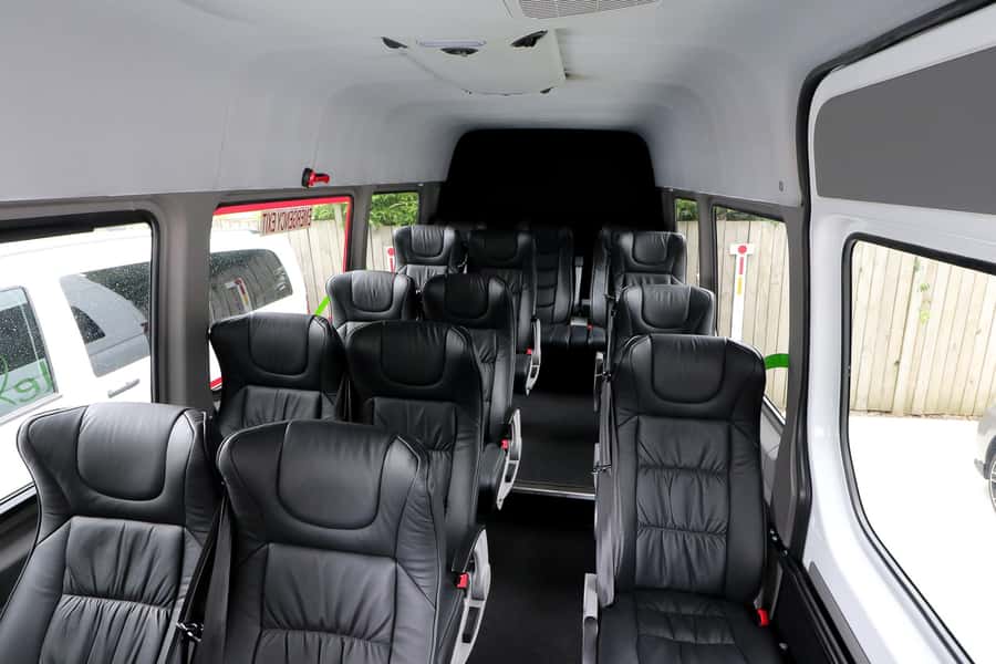 From Auckland or Rotorua: Hobbiton & Waitomo Tour with Lunch - The included Hobbiton buffet lunch