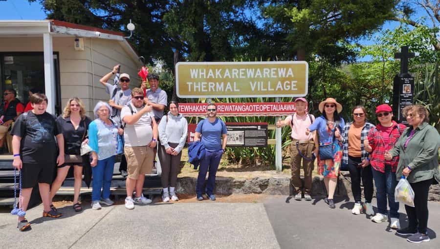 From Auckland: Rotorua Māori Village & Hot Springs with Haka - Soaking at Polynesian Spa