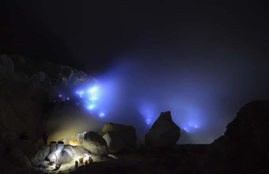 From Bali: 1 Day Ijen Volcano Blue Fire Tour From Bali - The descent, breakfast, and return