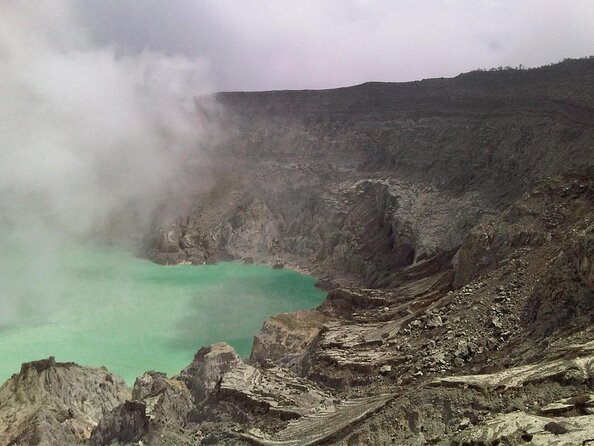 From Bali: 24-Hour Kawah Ijen Blue Flames, Dinner & Room - Key points to know before booking