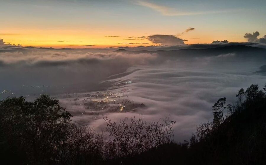 From Bali: 3-Day Excursion to Ijen and Mount Bromo - The guide can make or break the trip