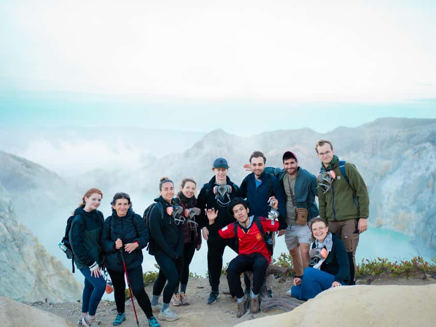 From Bali: Ijen Crater Overnight Volcano Trip with Sunrise - Sulfur miners and the crater floor